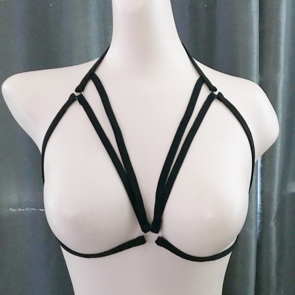 Black Caged Double V Body Harness - Picture 2 of 5